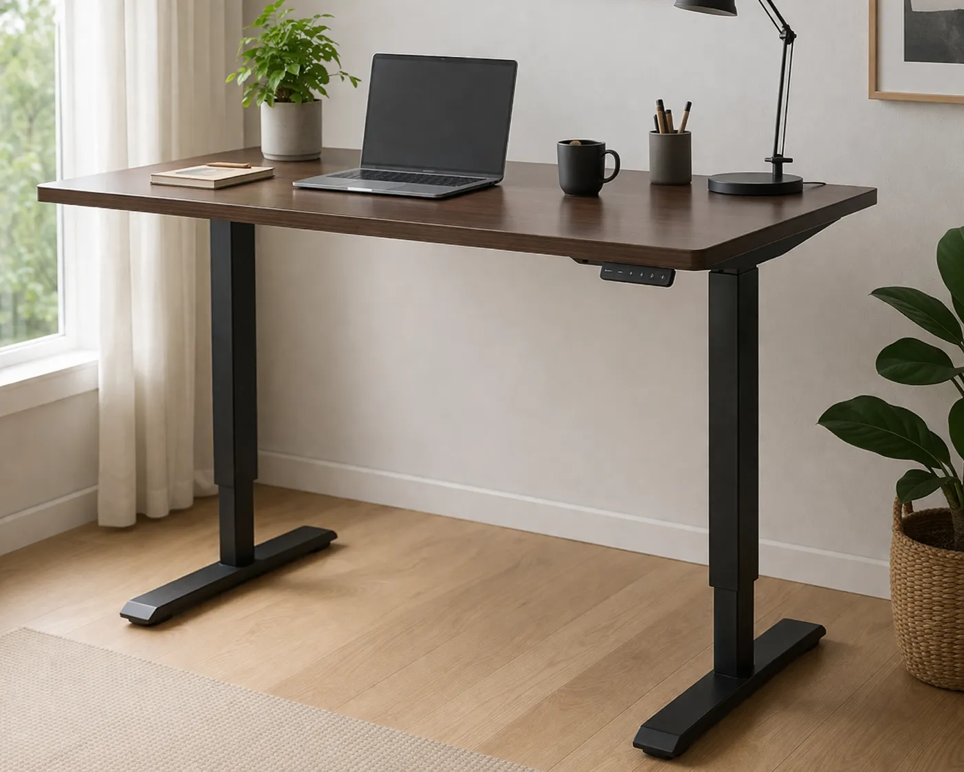 alistisch en ergonomisch bureau voor een rustige thuiswerkplek.